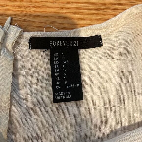 Forever 21 Lace 3/4 Sleeve Blouse Shirt Small - Picture 2 of 3